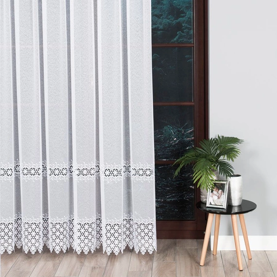 Firanka haftowana z aplikacją na metry 089060 / kolor biały / wysokość 280cm