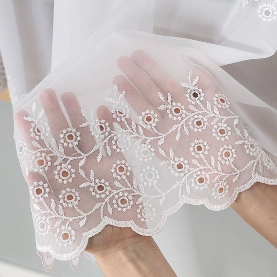 Firanka haftowana na metry 112746 / kolor biały / wysokość 160cm