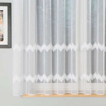 Firanka haftowana z wzorem pasowym 112750 / kolor biały z błyskiem / wysokość 160cm