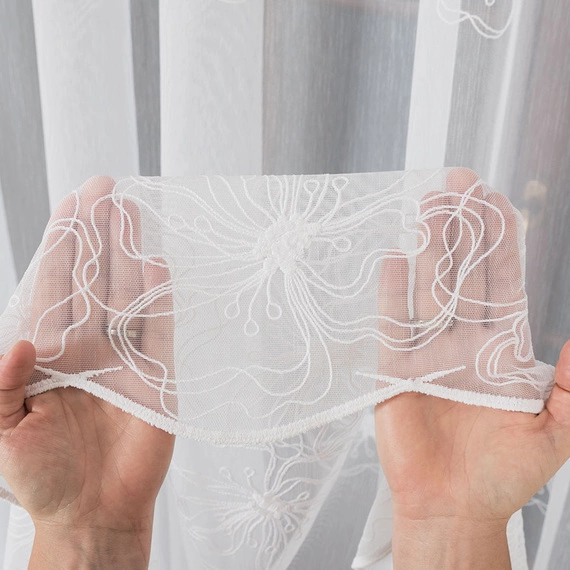 Firanka haftowana na metry 051204 / kolor biały / wysokość 280cm