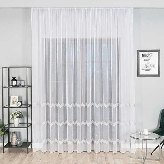 Firanka haftowana z wzorem pasowym 112750 / kolor biały z szarym i srebrnym / kupon 160x280cm