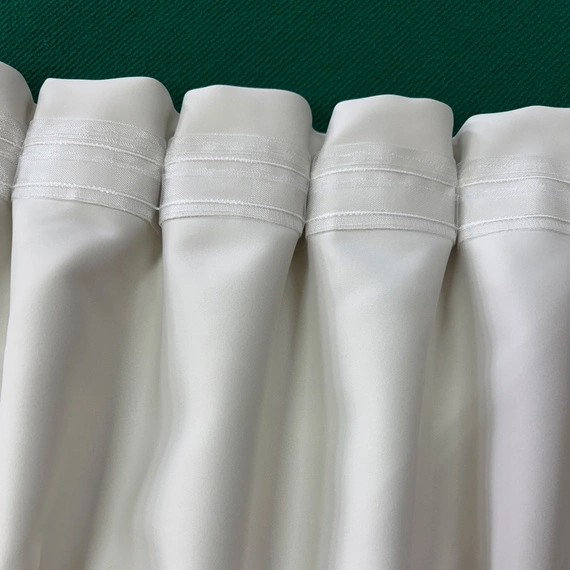 Komplet zasłon NEW BLACKOUT na tasmie / kolor kremowy (V57) / 300x250cm - 2szt