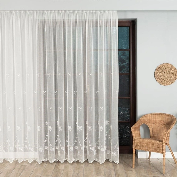 Firanka haftowana z wzorem pasowym 053801 / kolor kremowy / wysokość 280cm