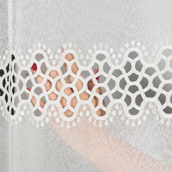 Firanka z aplikacją z wzorem pasowym 008897 / kolor kremowy / wysokość 160cm