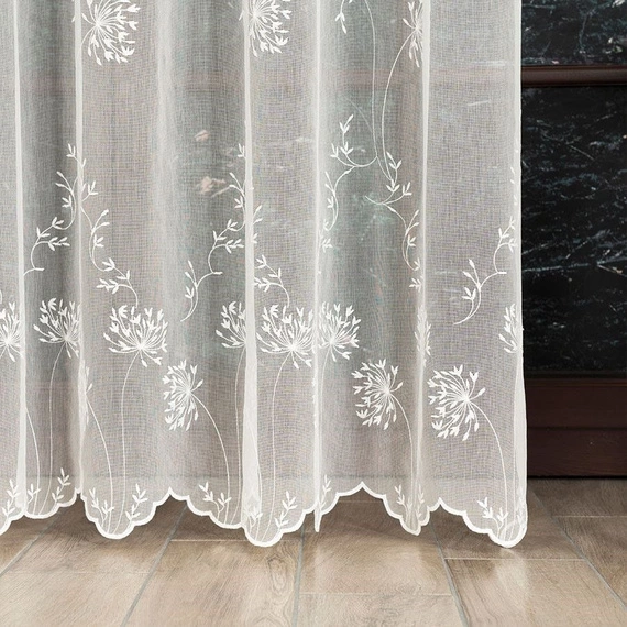 Firanka haftowana z wzorem pasowym 053801 / kolor kremowy / wysokość 280cm