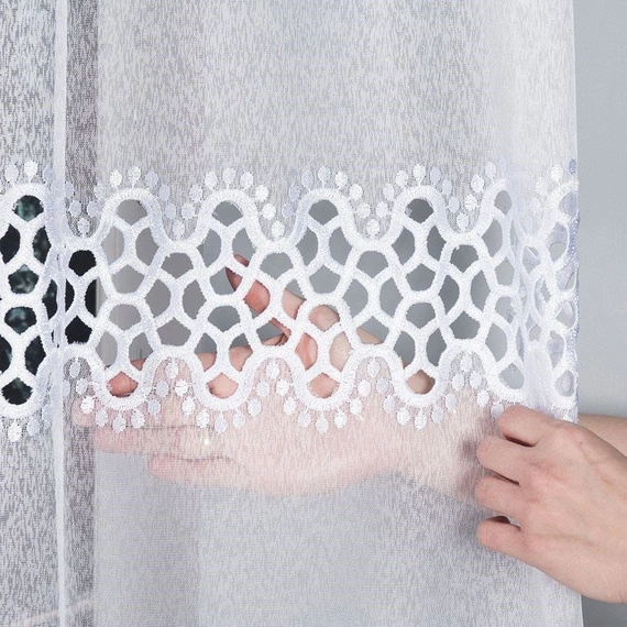 Firanka z aplikacją z wzorem pasowym 008897 / kolor biały / wysokość 175cm