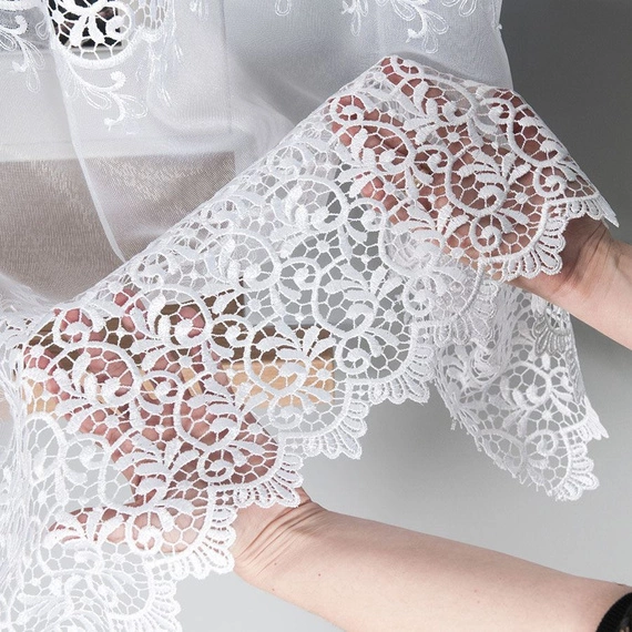 Firanka z aplikacją gipiurową 008210 / wysokość 175cm