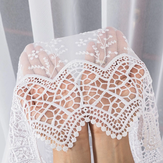 Firanka haftowana na metry 112719 / kolor biały / kupon 190x280cm