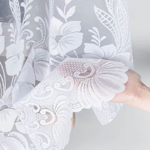 Firanka żakardowa 018041 / kolor biały / kupon 210x180cm