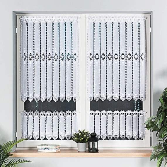 Firanka zazdroska haftowana na metry 015590 / kolor biały / wysokość 30cm