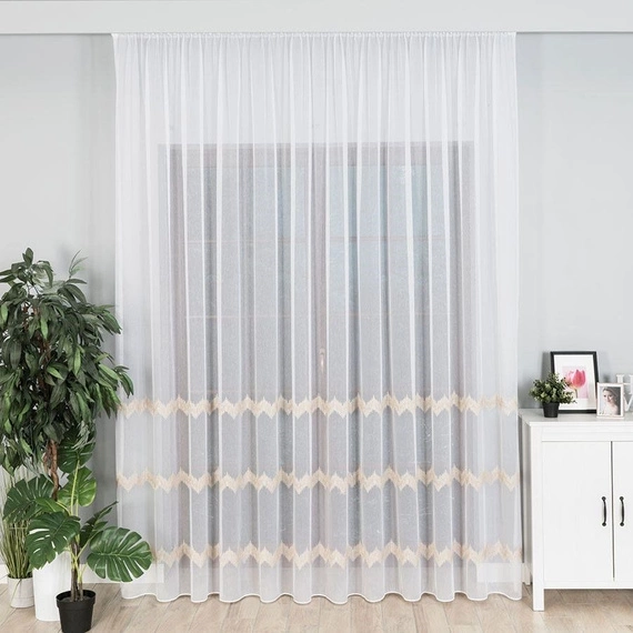 Firanka haftowana z wzorem pasowym 112750 / kolor biały ze złotym / wysokość 280cm