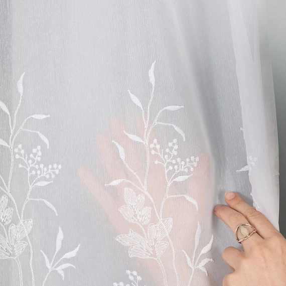 Firanka haftowana na metry 034488 / kolor biały / wysokość 160cm