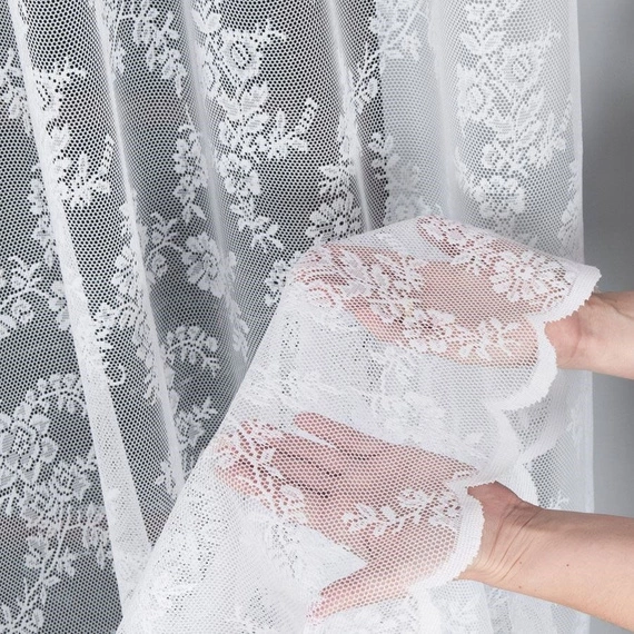 Firanka żakardowa 090375 / kolor biały / kupon 200x250cm