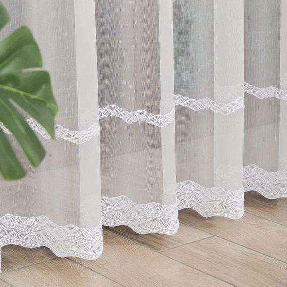 Firanka haftowana na metry 127080 / kolor biały / kupon 225x280cm