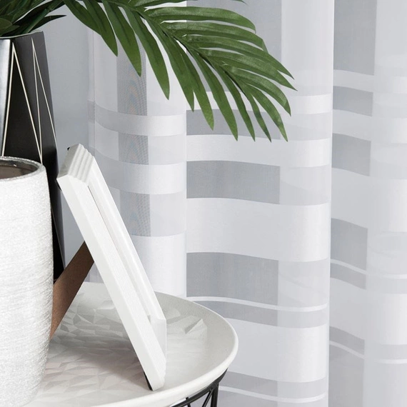 Firanka fantazyjna 000762 / kolor biały / kupon 230x250cm