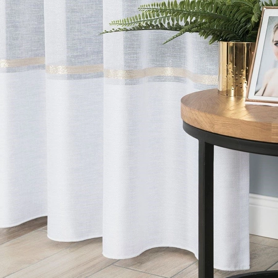 Firanka fantazyjna z wzorem na samym dole 000641 / kolor biały ze z złotym pasem / wysokość 330cm