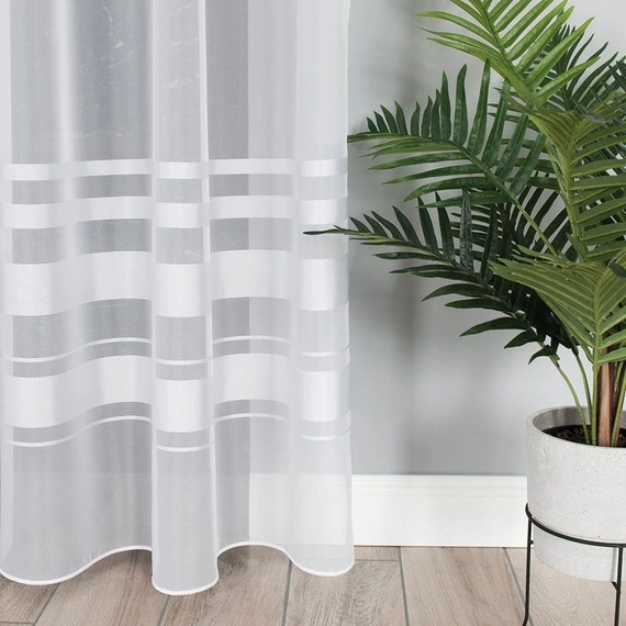 Firanka fantazyjna 000762 / kolor biały / kupon 230x250cm