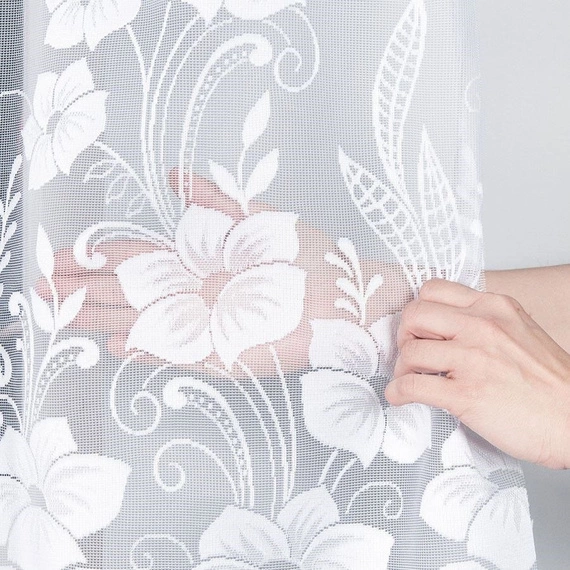 Firanka żakardowa 018041 / kolor biały / kupon 210x180cm