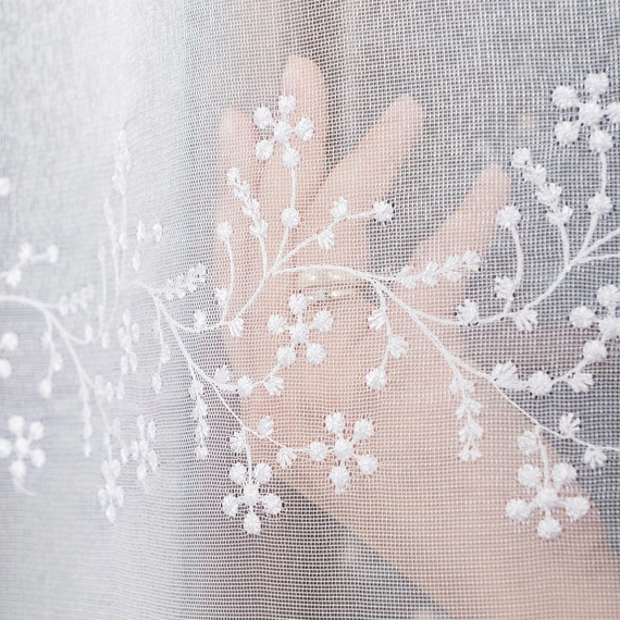 Firanka haftowana na metry 112719 / kolor biały / kupon 190x280cm