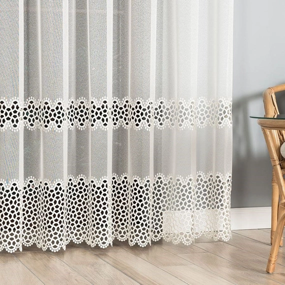 Firanka z aplikacją z wzorem pasowym 008897 / kolor kremowy / wysokość 280cm