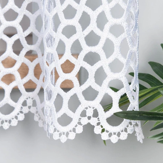 Firanka z aplikacją z wzorem pasowym 008897 / kolor biały / wysokość 160cm