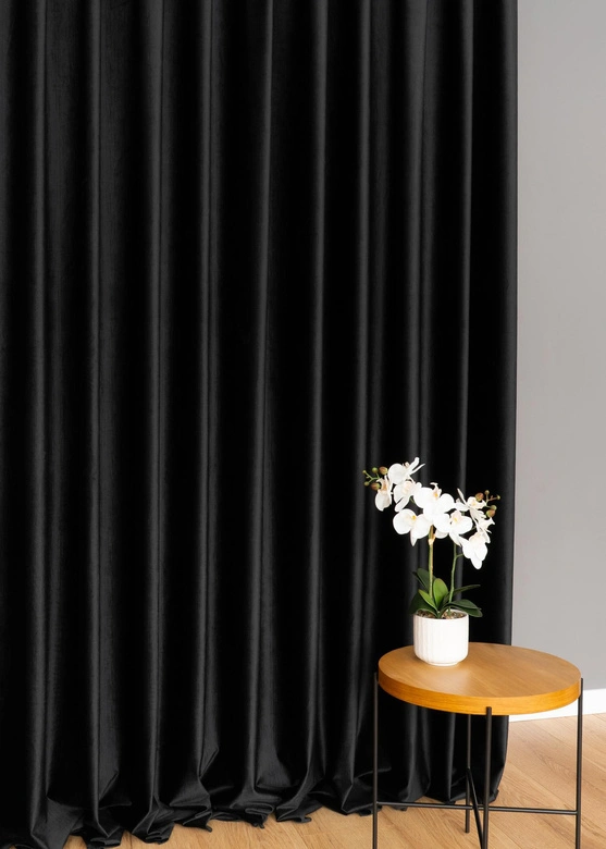 Tkanina zasłonowa VELVET EDEN prążkowana / wysokość 280cm / kolor 18 czarny