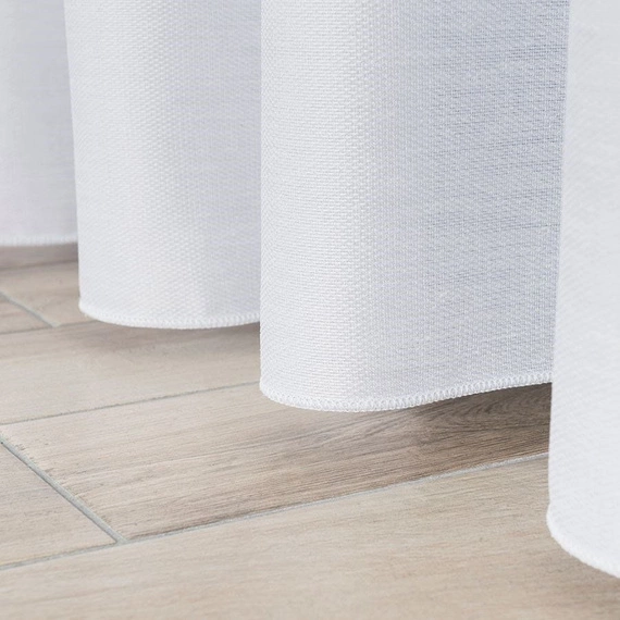 Firanka fantazyjna z wzorem na samym dole 000641 / kolor biały ze z złotym pasem / wysokość 330cm