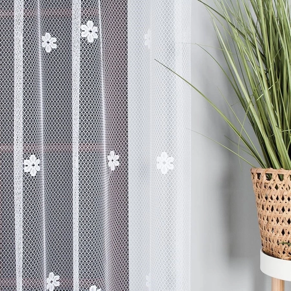 Firanka żakardowa 004421 / kolor biały / kupon 200x230cm