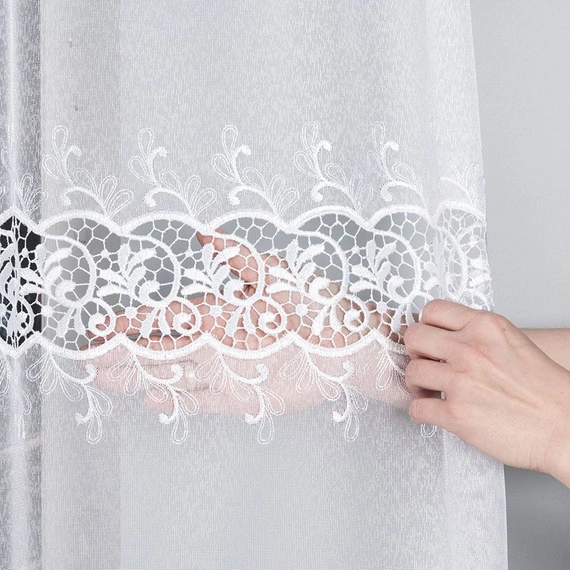 Firanka z aplikacją gipiurową 008210 / wysokość 175cm