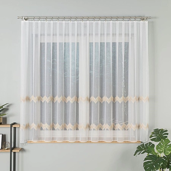 Firanka haftowana z wzorem pasowym 112750 / kolor biały ze złotym / wysokość 160cm